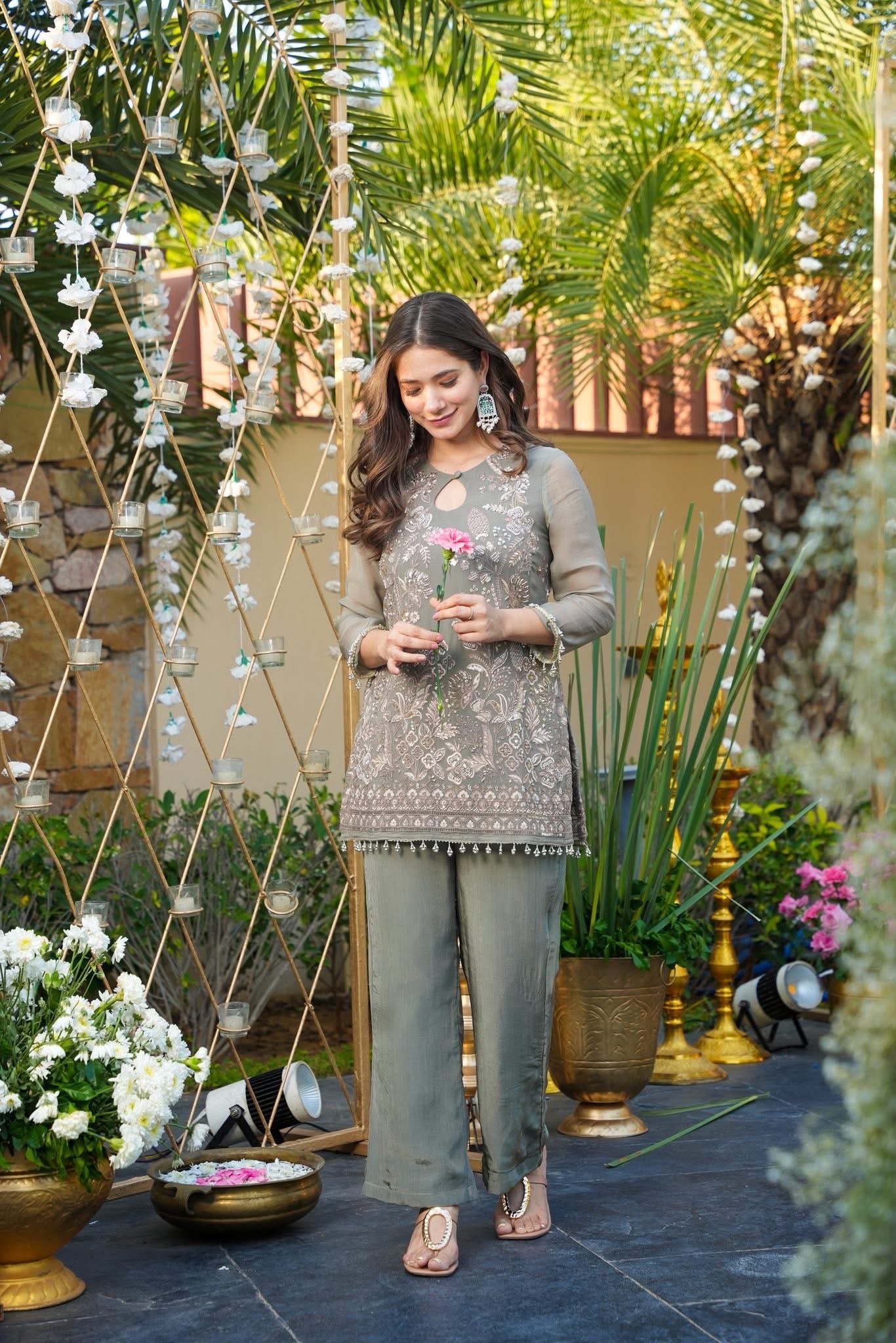 Saraai Embellished Georgette Co-ord Set - Image 4